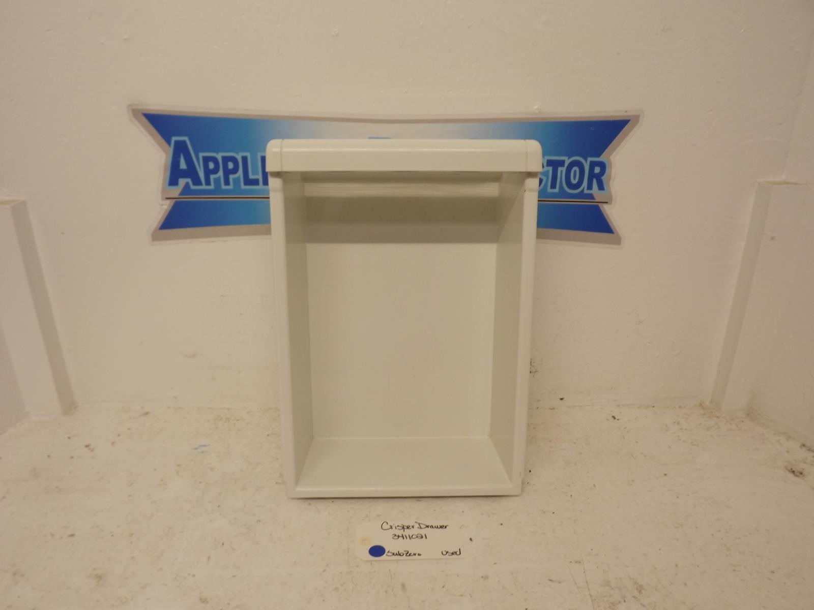 SubZero Refrigerator 3411021 Crisper Drawer Used SubZero Refrigerator 3411021 Crisper Drawer Used